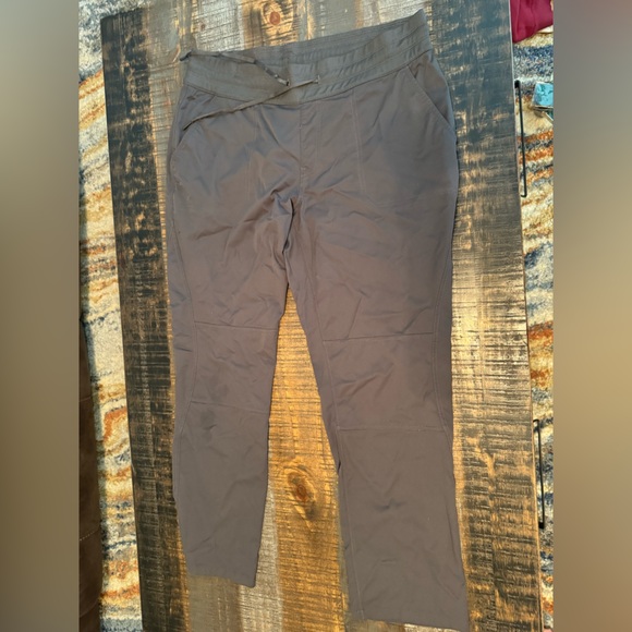 🎀 Women’s Active Pants The North Face Brand Tie Waist Gray Size XL - Picture 1 of 6